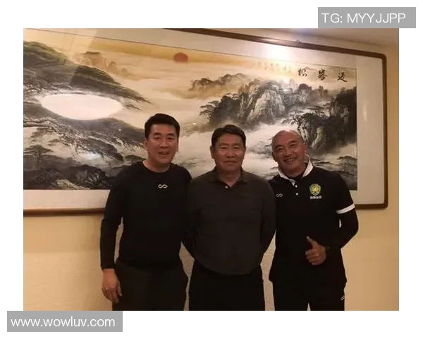 乔丹与足球明星之间的友谊与合作关系探讨 乔丹与足球明星之间的友谊与合作关系探讨